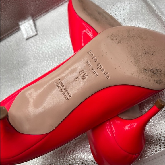 Kate Spade Melanie Bright Neon Pink Kitten Heels Size 8.5 Pumps Patent Leather - Picture 7 of 7
